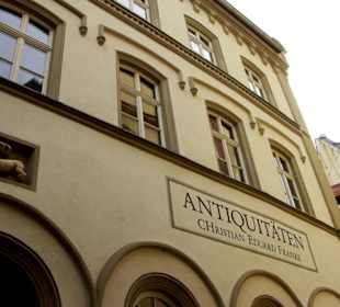 Ein Geschäft-Kneipe neben der Anderen