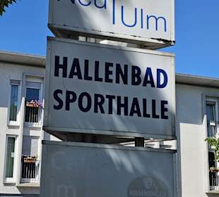 Hallenbadschild