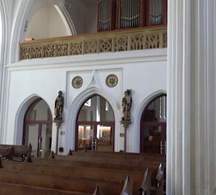 Katholische Pfarrkirche St. Salvator