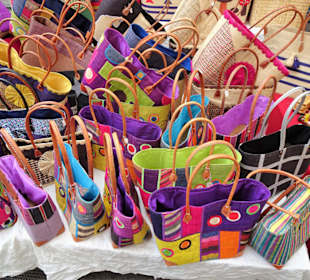 Rundgang über den Wochenmarkt von Argelès-Plage 