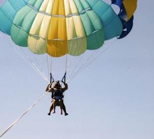 Paragliding am Strand