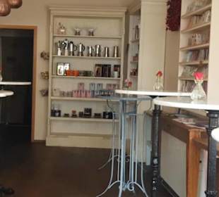 Premium Shisha Lounge Bar