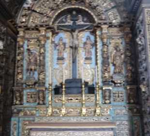 Einer von mehreren Seitenaltären