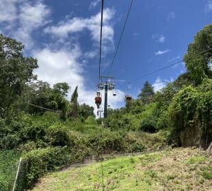 Seilbahnen und Sessellifte Dorf Tirol