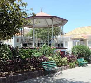 Teilansicht des Hauptplatzes von Mindelo