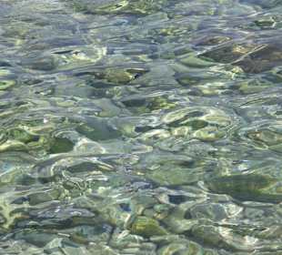 Glockenklares Wasser