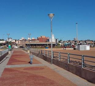 Uferpromenade und Strand