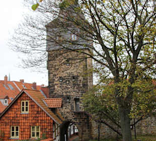 Station 8: Kehrwiederturm 