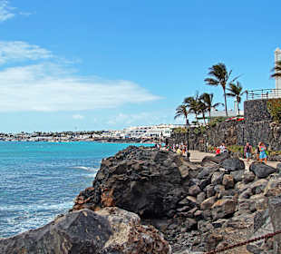 Aussicht auf Playa-Blanca Promenade