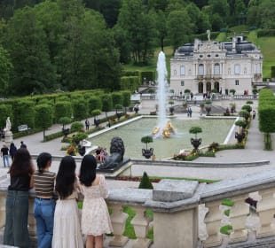 Schloss mit Fontäne