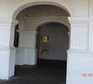 Höhlentempel Außenbereich