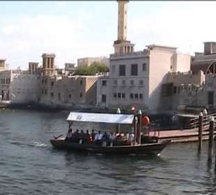 Fahrt mit der Dau auf dem Dubai Creek