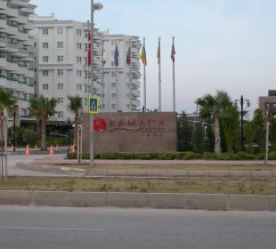 Einfahrt zum Ramda Resort