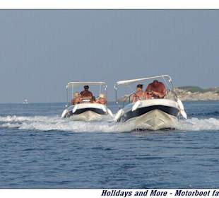 Holidays and More Touristik Info-Motorboot fahren