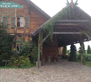 Restauracja Wielka Lipa - główne wejście