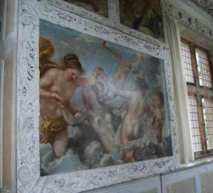 Gemälde im Durchgang