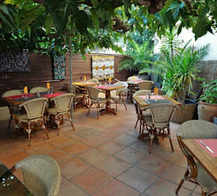 Blick auf die Plätze des Restaurantbereiches