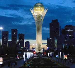 Bayterek Turm in Astana