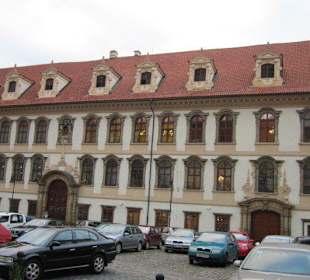 Palais Waldstein, Senat