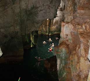 Baden in der Sawa - i - Lau Grotte