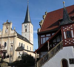 Rathaus – Stufenlinde – Kirche St. Peter und Paul