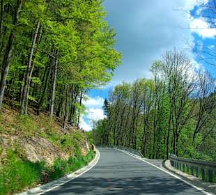 Entlang der romantischen Burgenstraße Fränkischen Schweiz