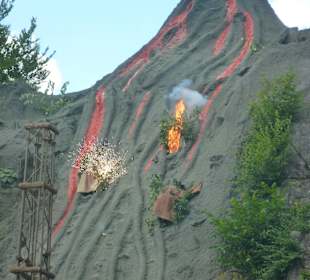 Der Berg bzw, Vulkan brennt