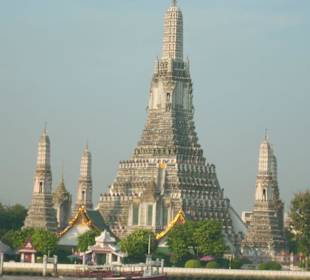 Blick auf Wat Arun Tempel