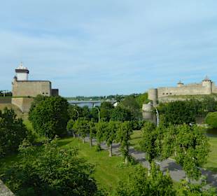 Średniowieczna twierdza Hermannsfeste