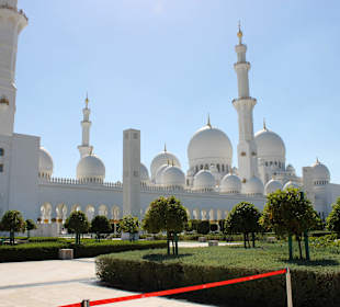 Die Moschee von außen