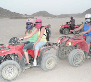 Quadsafari in die Wüste