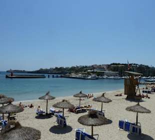 Strand direkt am Hotel