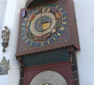 Rechtstadt: Marienkirche - die Astronomische Uhr 