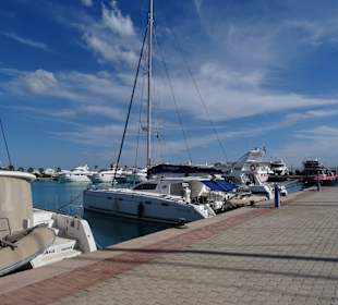 In der Marina unterwegs