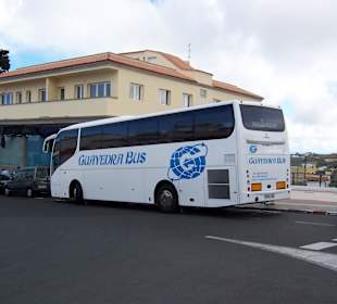 Bus vom Reisebüro 