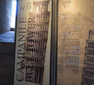 Informationstafel im Turm