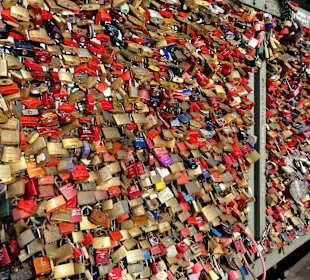 Liebesschlösser an der Hohenzollernbrücke