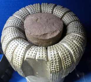 Kernbohrer mit Bohrkern