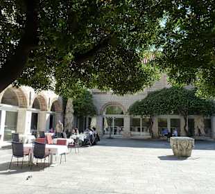 Innenhof eines ehemaligen Klosters