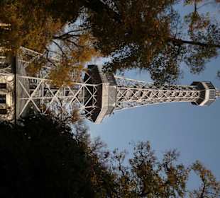 La torre Eiffel en Praga