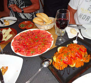 Thunfisch-Carpaccio u.a. Köstlichkeiten