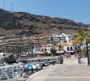 Blick auf die Altstadt von Puerto de Mogan