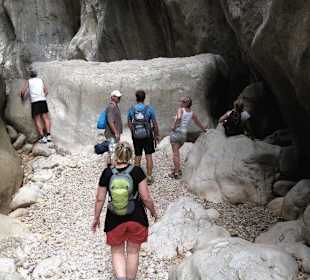 Wandern in einer Schlucht