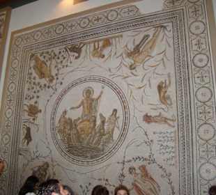 Mozaika przedstawiająca 4 pory roku