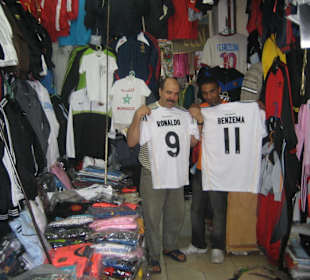 Souk Al Had/Fussball Trikots