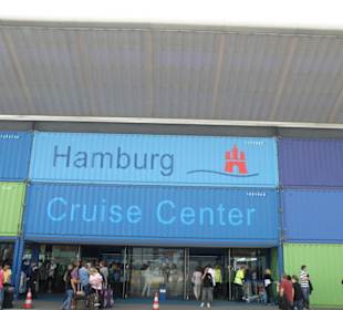 Von Bord gehen in Hamburg Cruise Center