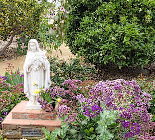 Garten innerhalb der Mission 