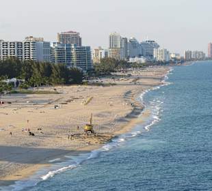 Strand vom Kreuzfahrtschiff