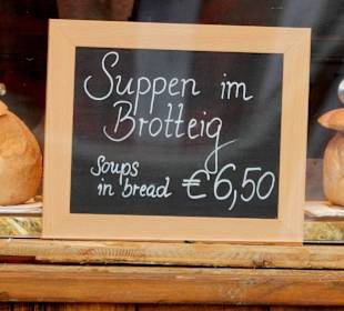 Suppe im Brotteig