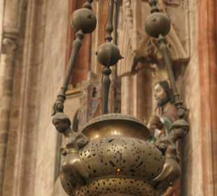 Innenbesichtigung der Sebalduskirche, Nürnberg
